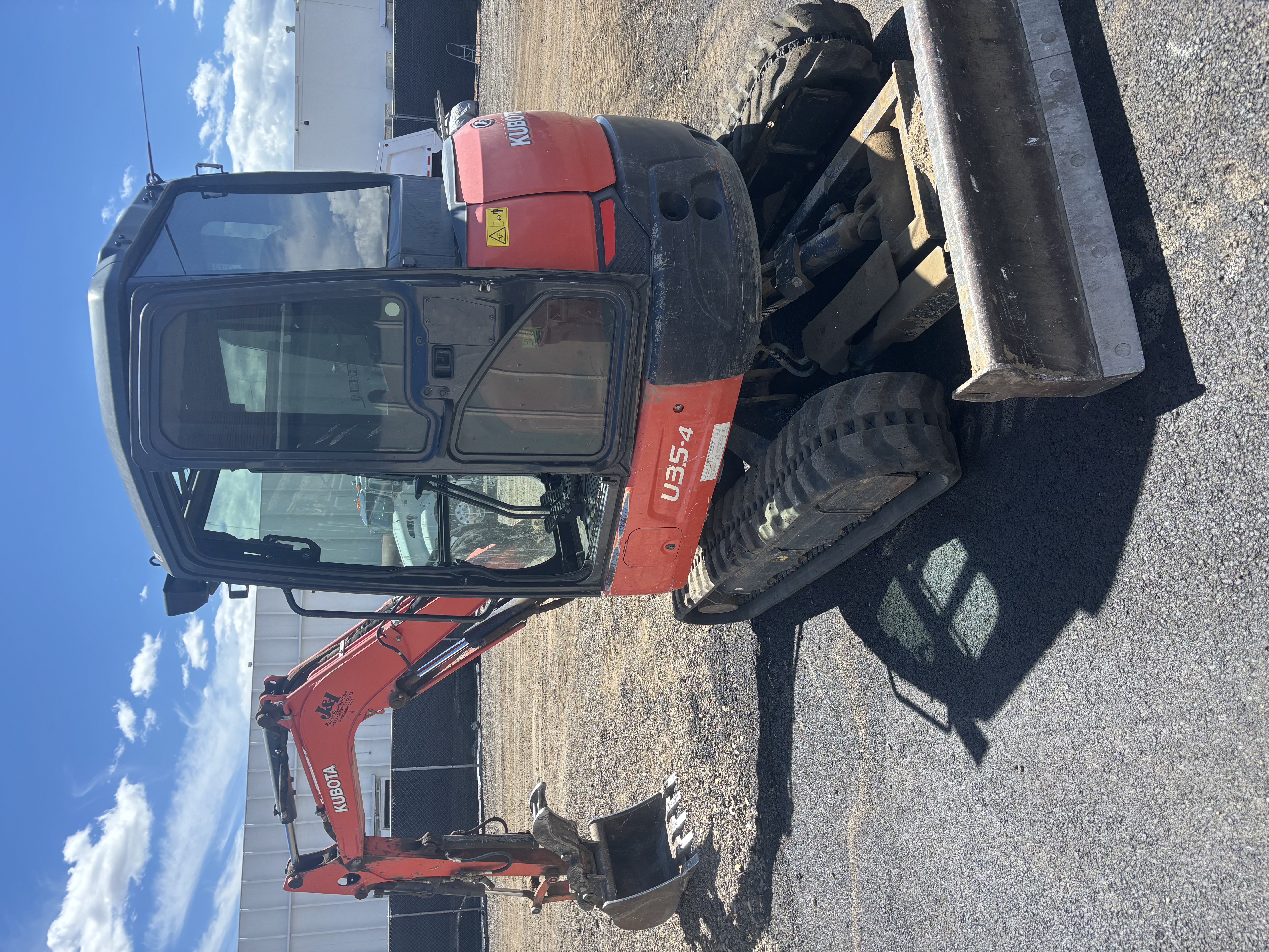Kubota U35